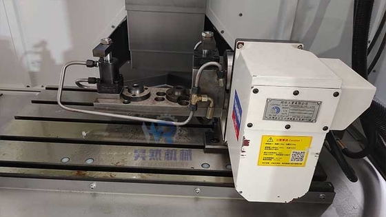 철강 CNC 수직형 머시닝 센터 VMC850 금속 CNC 제분기