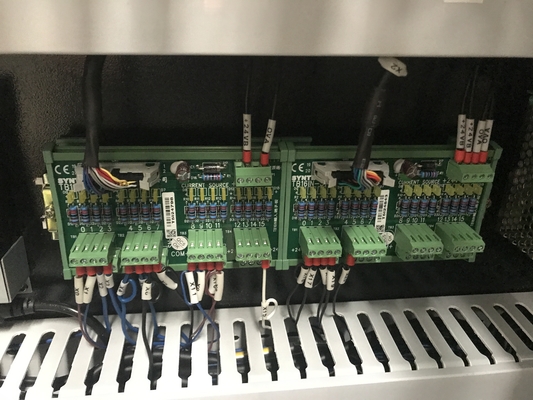 고속 정밀 CNC 톱니 기계 SC385 7.5 / 11 kW