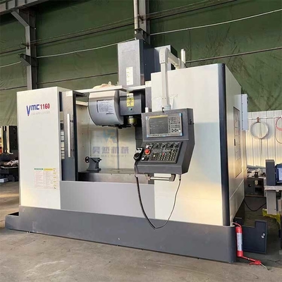 Cnc 프레싱 머신 Vmc1160 CNC Bt40 스핀델과 수직 가공 센터